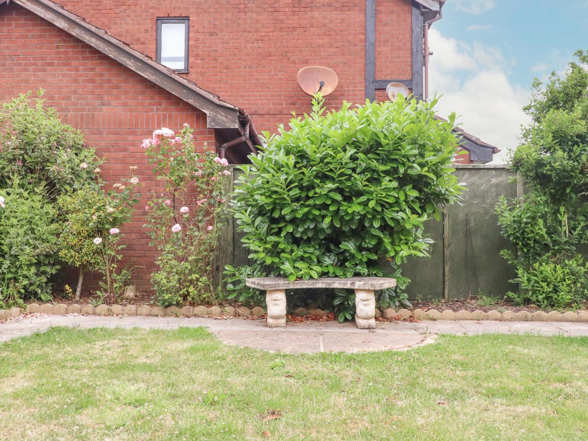 23 Wolsey Close Thornton  Extérieur photo